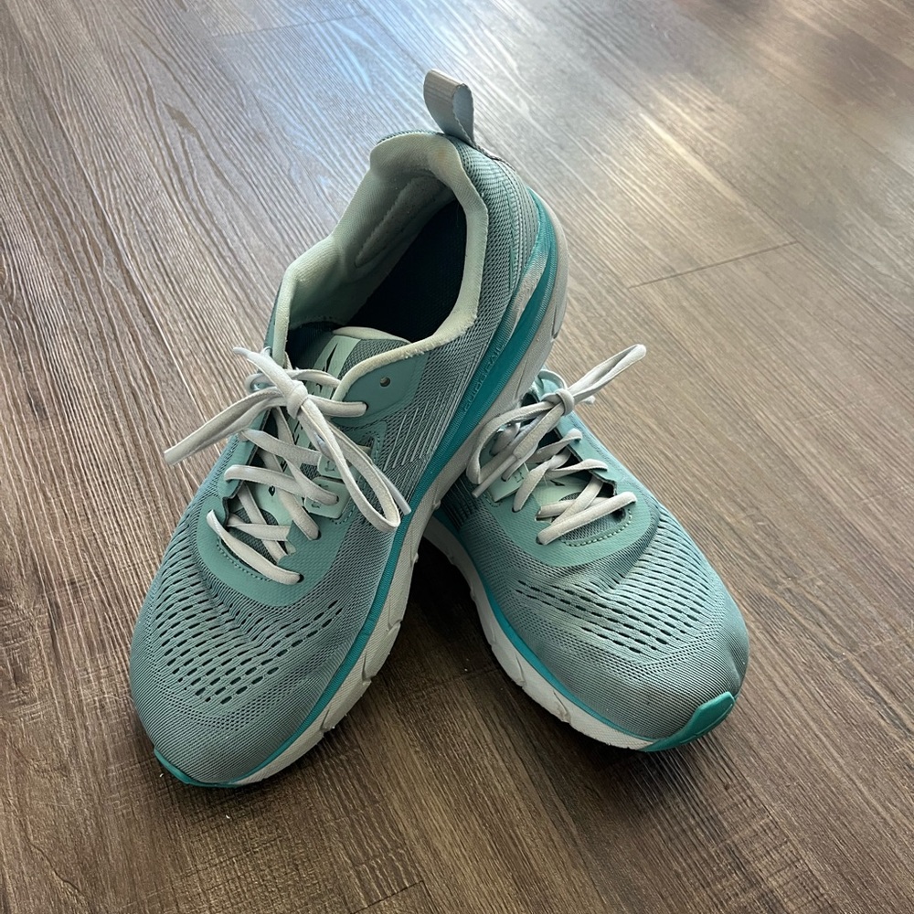 Altra Provision 5 size 10.5